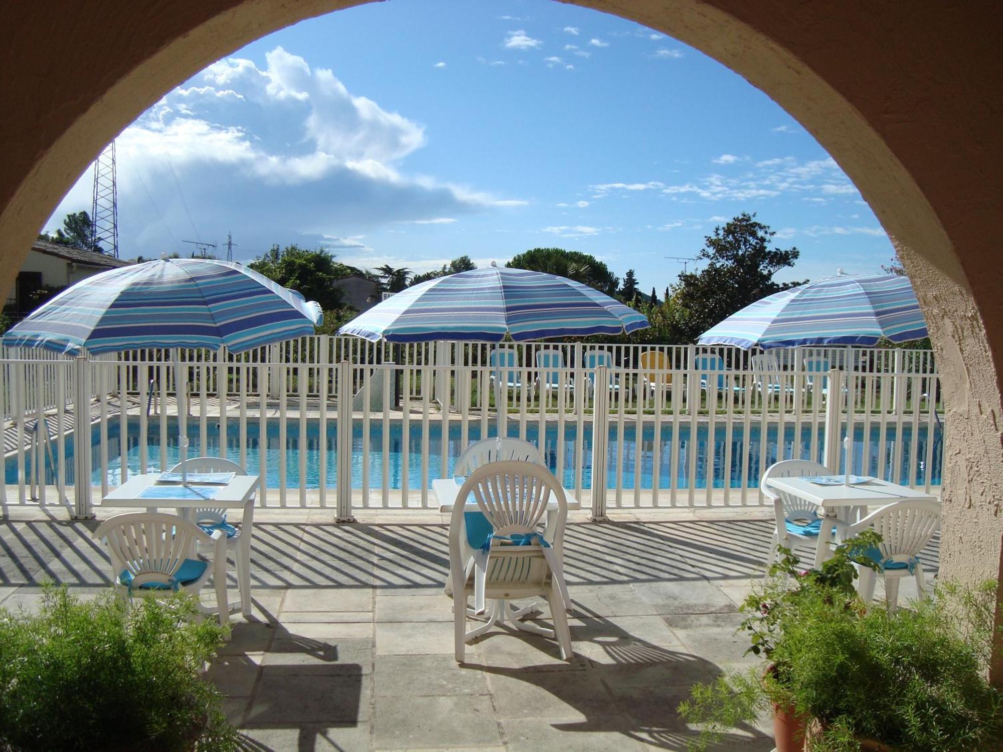Hotel De La Poste Peymeinade ภายนอก รูปภาพ