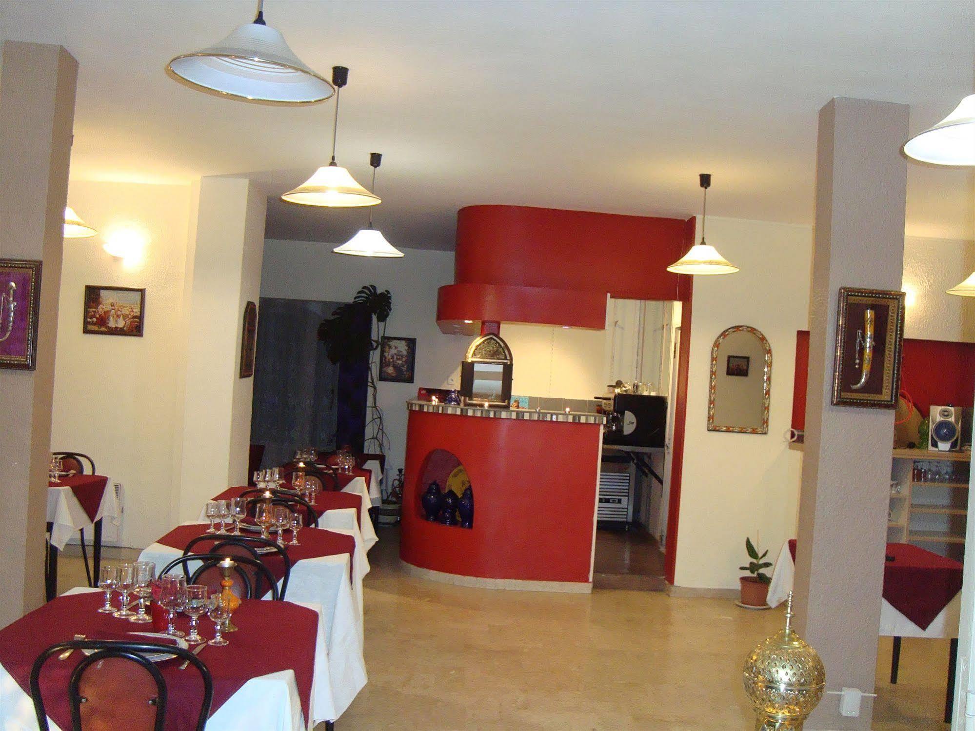 Hotel De La Poste Peymeinade ภายนอก รูปภาพ