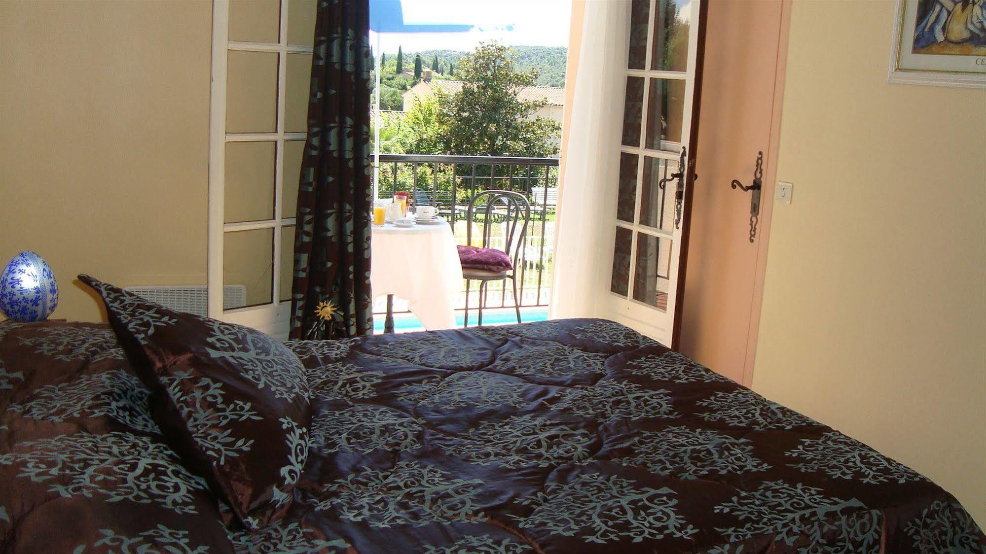 Hotel De La Poste Peymeinade ภายนอก รูปภาพ